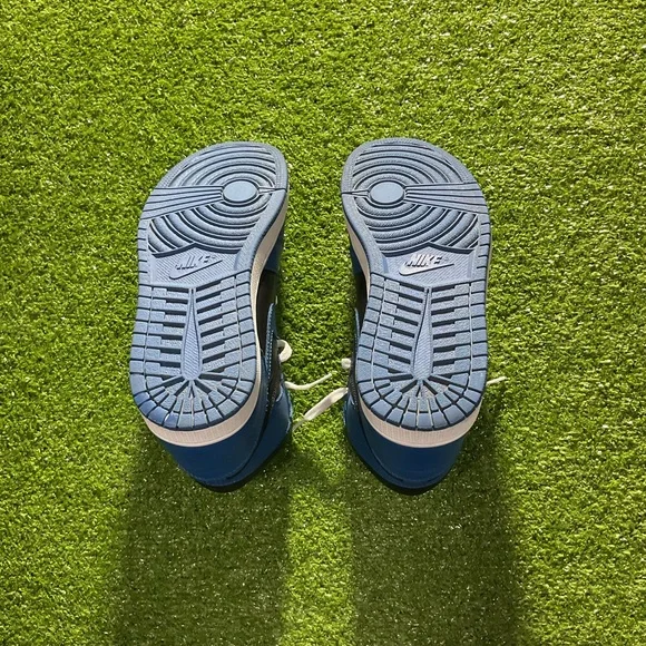 Jordan 1 Retro High OG 2022 Dark Marina Blue - Picture 6 of 10